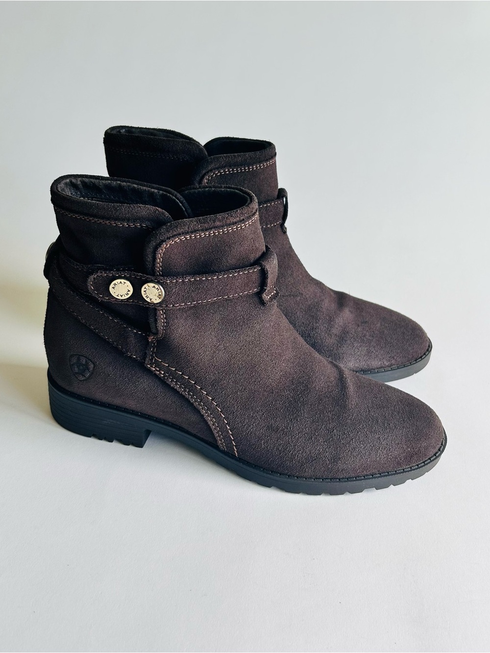 Ariat Brown Suede Waterproof Leather Rubber Outsole Ankle Boots size 8.5